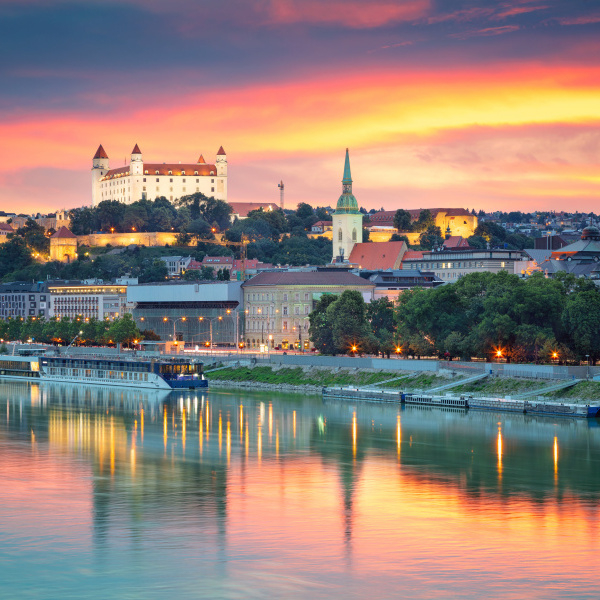 Ekonomická univerzita v Bratislave, Fakulta podnikového manažmentu - Bratislava, Slovensko