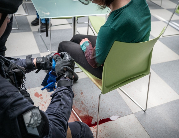 Bezpečnostním cvičení s Policií ČR prověřilo připravenost studentů a zaměstnanců Fakulty managementu VŠE